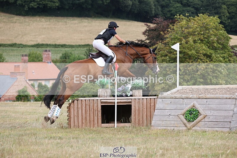 250802A-143234-05051 - F-254-Lucie.Bouchet-HALLOWEEN.NOUV