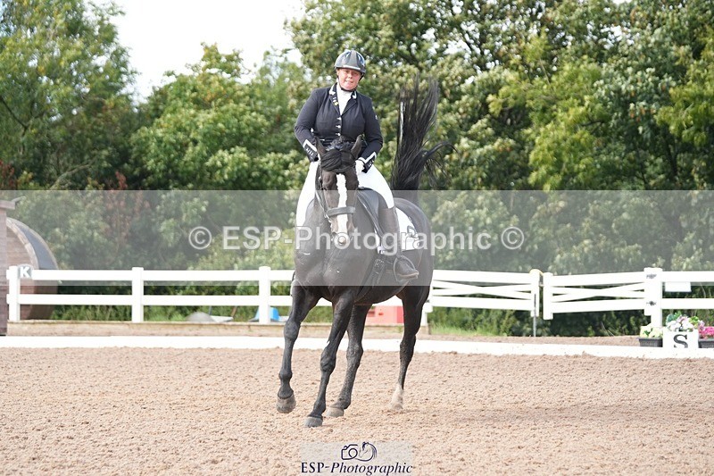 250907-155618-09701 - 057-Joanna.JohnsRockoko