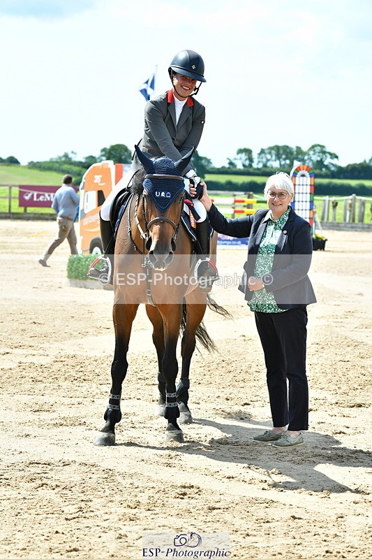 230720A-113528-02177 - Cls 5, 2 Star Medium 1.35m