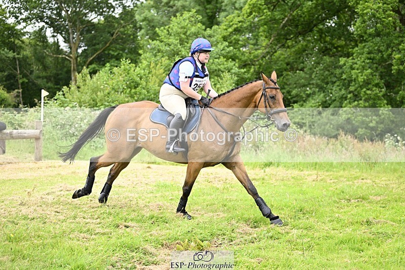 240623-094943-00841 - BE 90 XC 09-35 tro 10-30