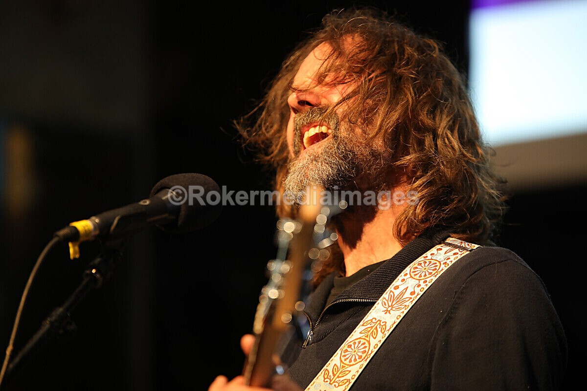 FOLK N BLUES-266 - FOLK and BLUES SEPT 2022