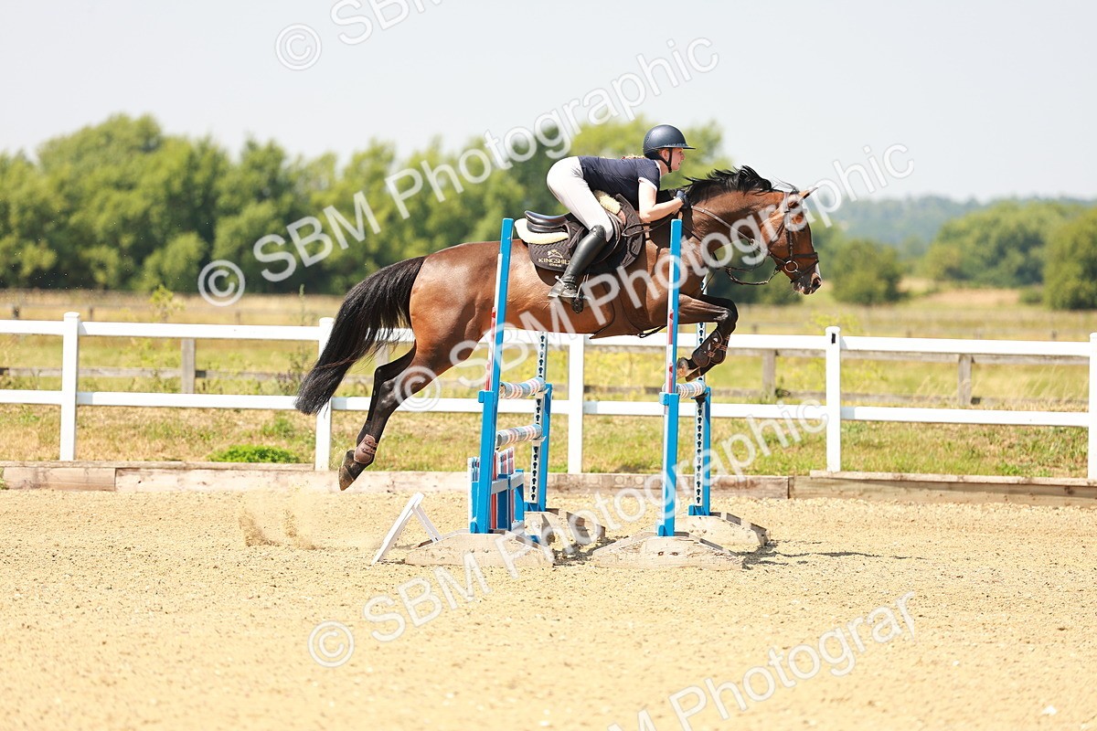 SBM_001397 - Class 4 - Senior Newcomers - 1.10m