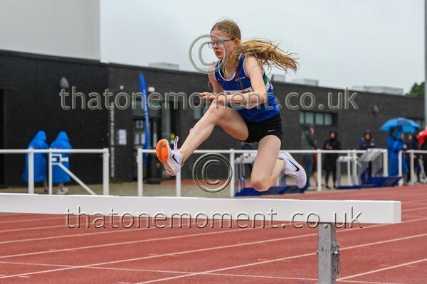 ComMast25-910493 - Track Female Set Two