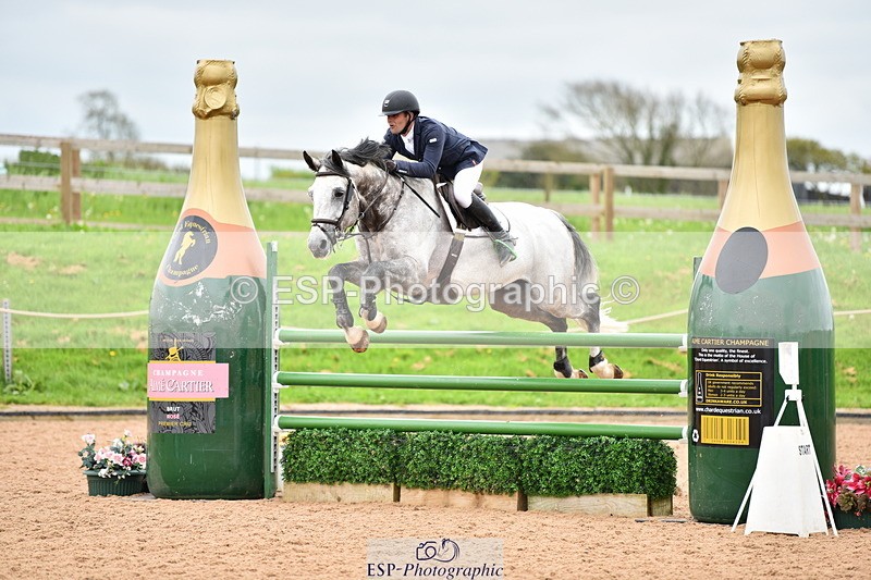 230507A-142554-08400 - Cls 48 Foxhunter