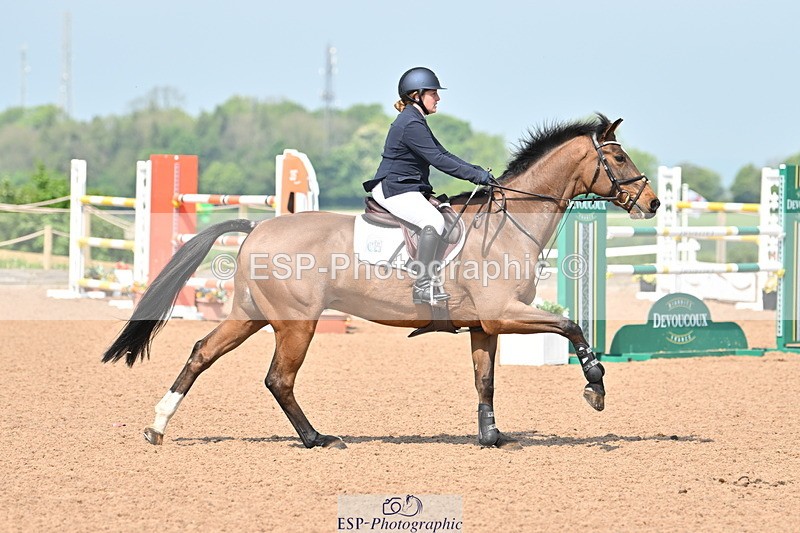 240512A-105530-17420 - Cls 48 National 1.30m Open