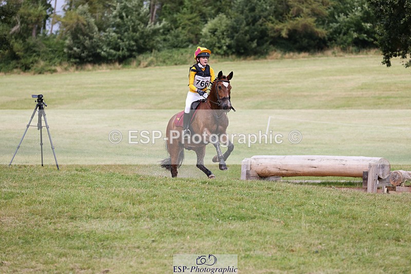 240825X-153809-36318 - 80cm XC 15.30 to 16.30