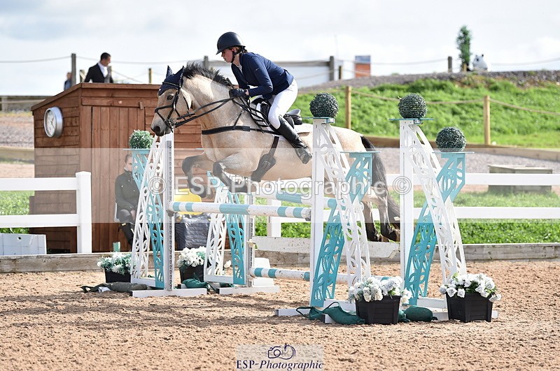 231015A-132312-08319 - Cls 25 95cm Amateur Q 2nd R