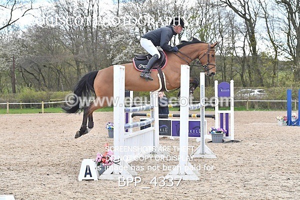 BPP_4337 - CLASS 8 FRI Senior Foxhunter/ 1.20m Open