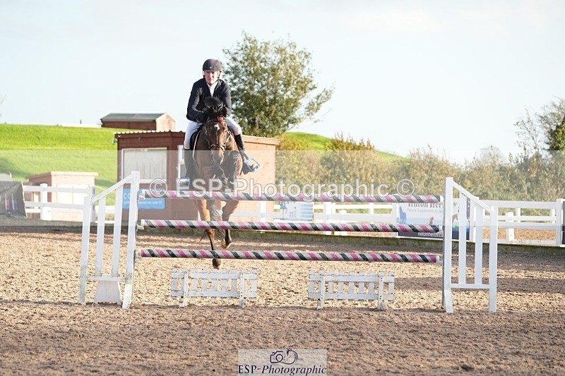 251108-150529-02946 - Cls 16 Snr 1.30m and 1.40m