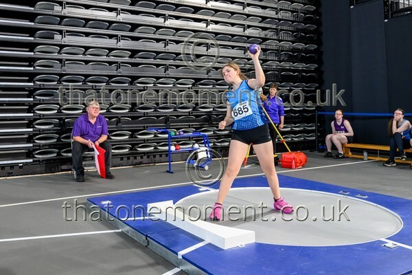 AgeInd25SAT-921871 - Field Female