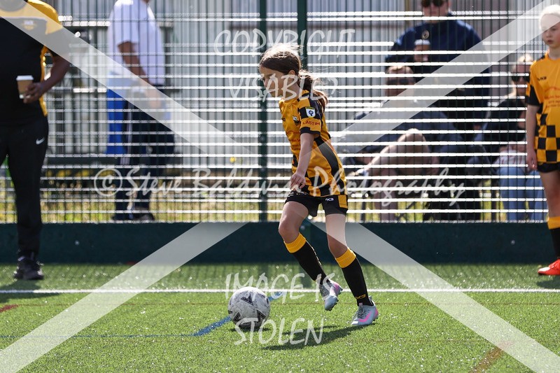 1DX30054 - Sun 14th U11 Girls