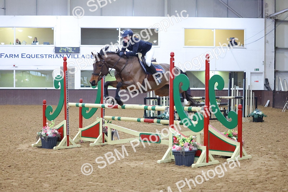 SBM_008731 - Class 22  - Senior Newcomers/ 1.10m Open - First Round (1.10m)