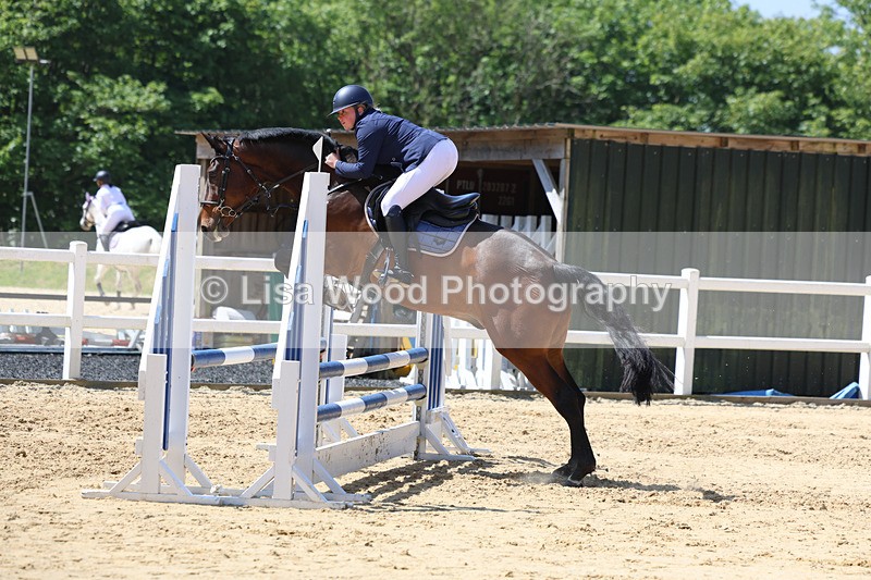 3E7A9633 - Class 8: Senior 80cm