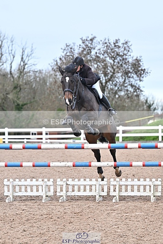 251126-140219-00665 - Cls 5 Foxhunter and 1.20m