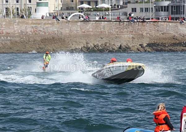 090906 501 TORQUAY WATERSKI RACE IMG_4640 - Racing Powerboats