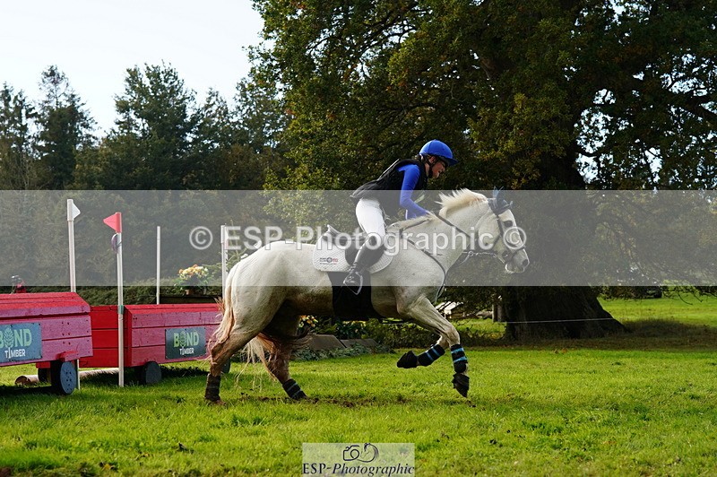 251025A-143230-21036 - G-515-Jessica.Saunders