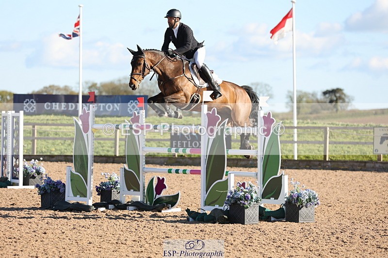 240419A-172558-09786 - Cls 10, 2 Star Big Tour 145cm  Break to End