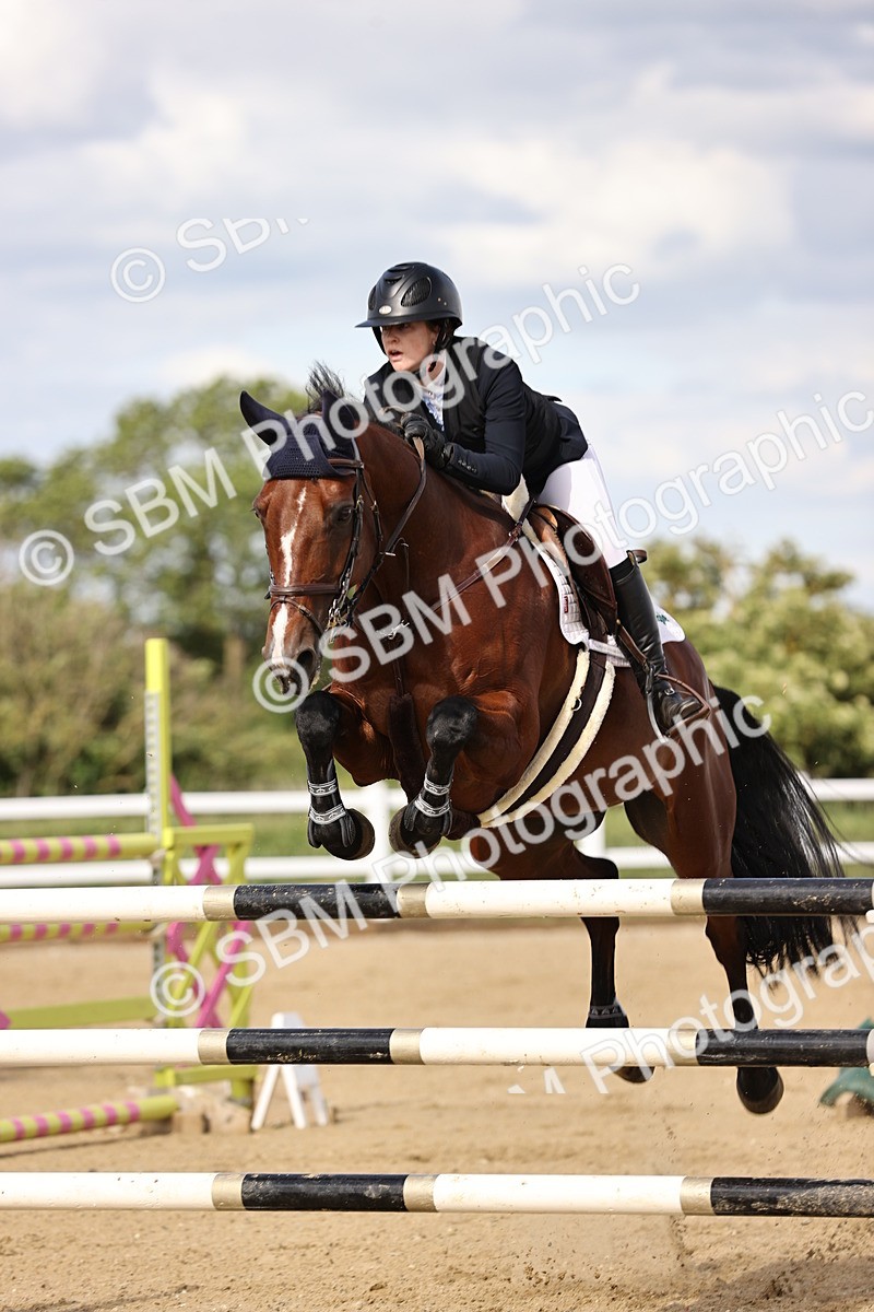 SBM_003689 - Class 13 - Senior Foxhunter - 1.20m