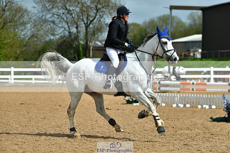 230507A-112955-07240 - Cls 41 85cm Amateur Quali