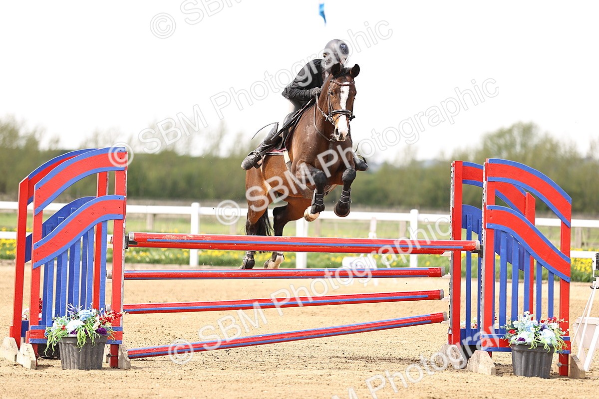 SBM_002252 - Class 11 - Senior newcomers - 1.10m