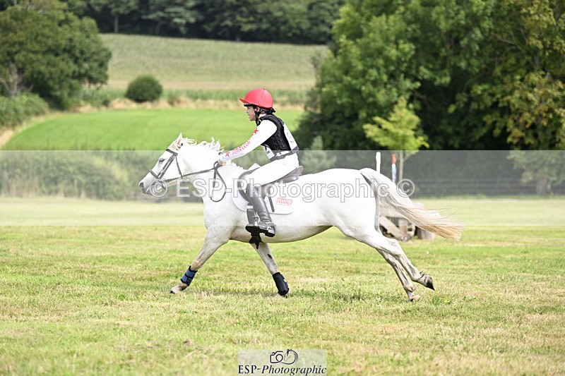 240825X-105210-31461 - 70cm XC 10.00 to 11.00