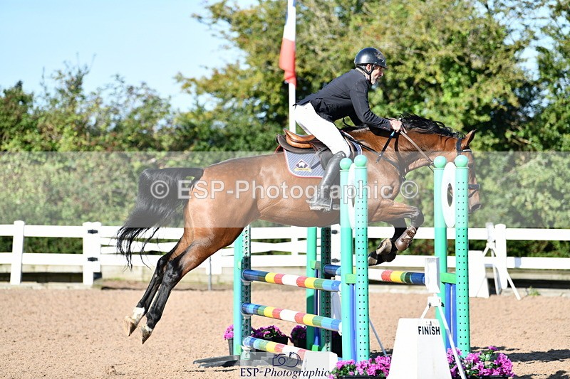 240913A-094422-03004 - Cls 20 Snr British Novice and 90cm Open