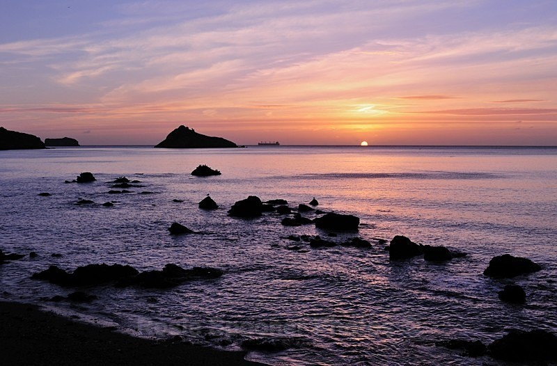 Sunrise at Meadfoot and Thatcher Rock - Meadfoot Beach Torquay