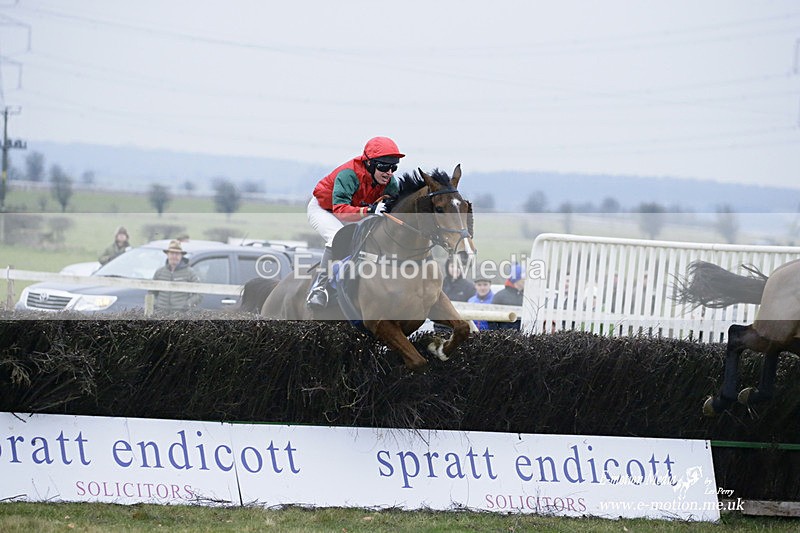 PtP 230122 702 - Cocklebarrow Races - Heythrop Hunt - 23/01/22