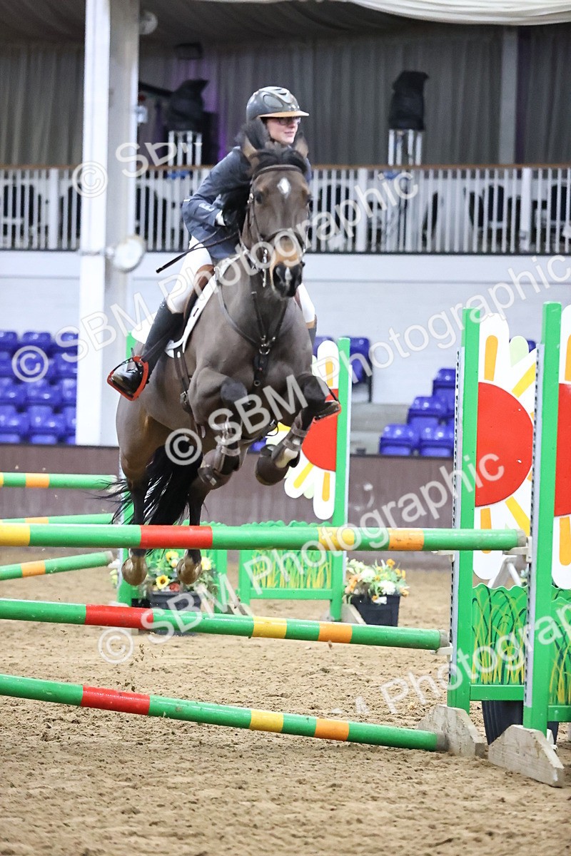 SBM_2040 - Class 8 - Nupafeed Supplements Senior Discovery/ 1m Open