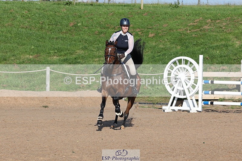 230915A-163408-03217 - Cls 6 Snr 1.05m Derby