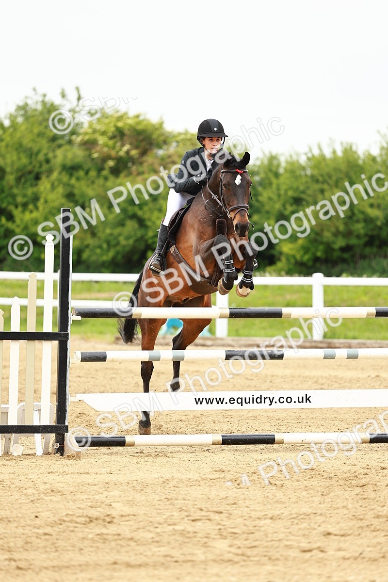 SBM_001012 - Class 5 - Senior Foxhunters - 1.20m