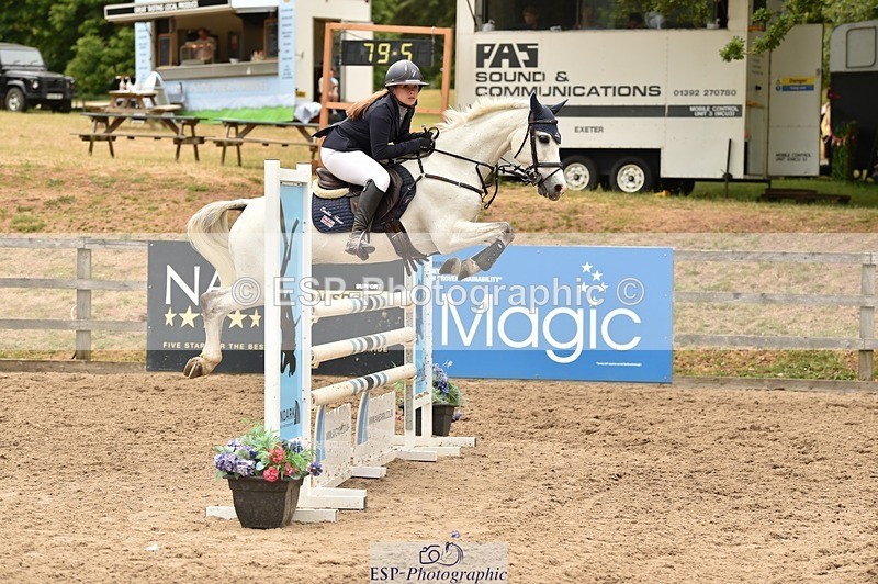 230618-144742-12987 - Cls 25 Pony Foxhunter & 1.10m Open