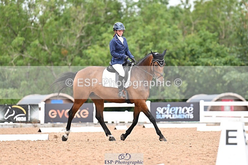 260704-124100-04635 - Cls 4D Senior Intermediate Novice 1