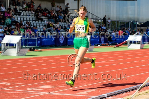 Age25SAT-916596 - Track Female Set One