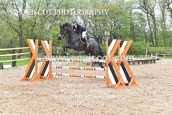 BPP_9249 - CLASS 30 SUN Senior Newcomers/ 1.10m Open