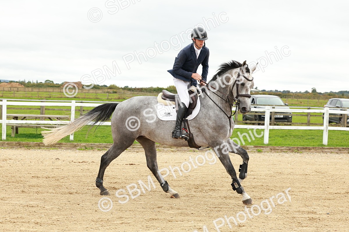 1I0A6739 - Class 2 - Senior British Novice
