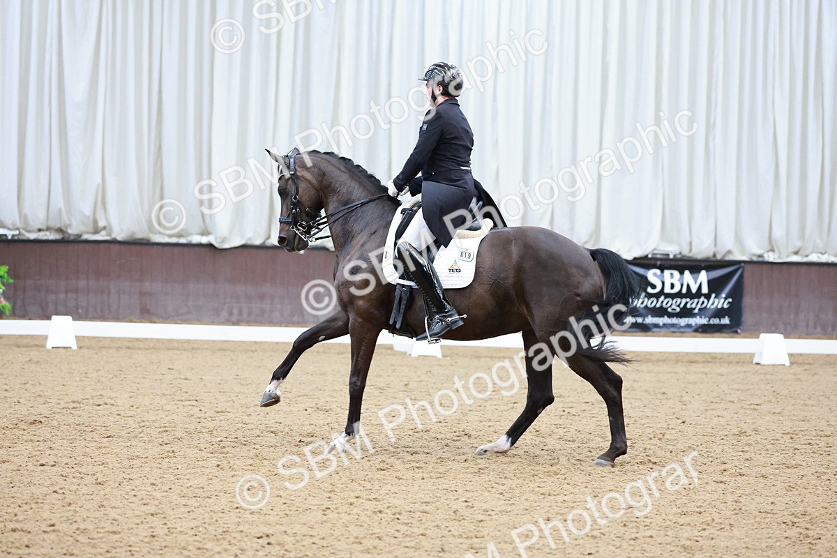 SBM_016667 - Class 5 - FEI INT II - 17.24-18.20