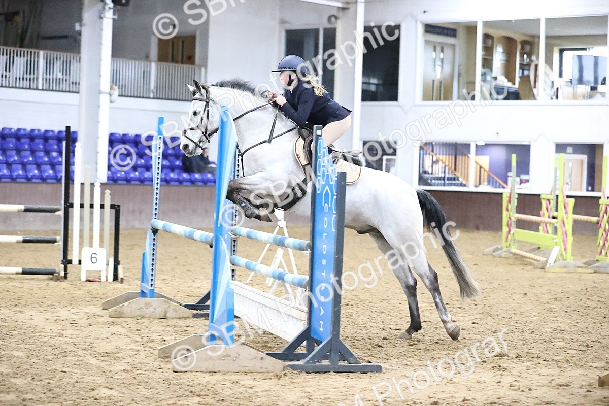 SBM_000803 - Class 4 - Blue Chip Pony Newcomers - 1.00m