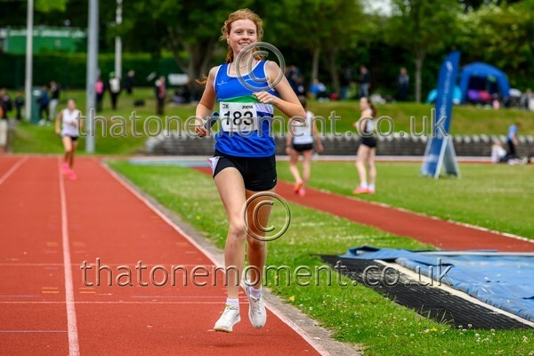 Relays25-916120 - Track Female Set One