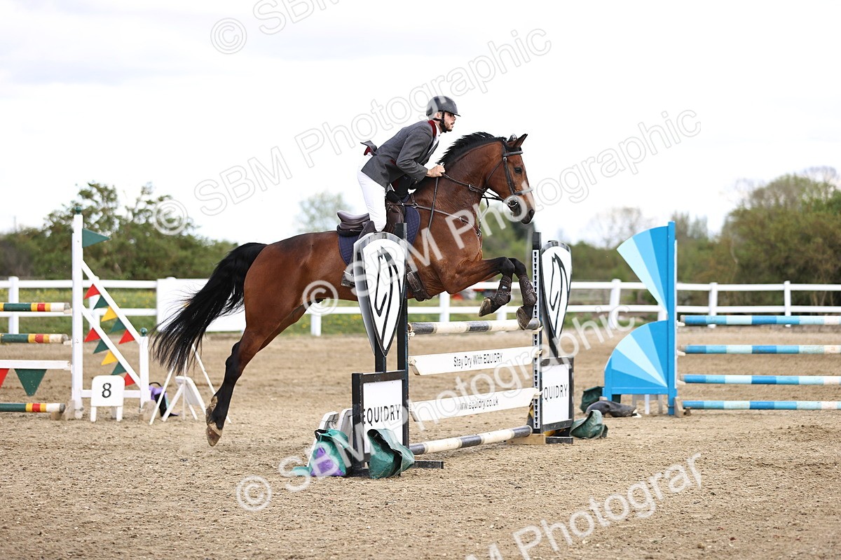 SBM_004032 - Class 17 - Senior Newcomers - 1.10m