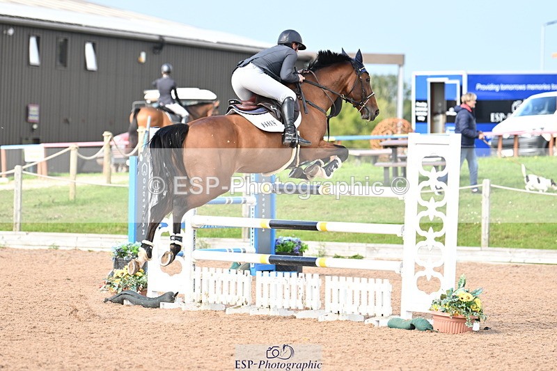 240912A-143543-02215 - Cls 5 National 1.30m Open