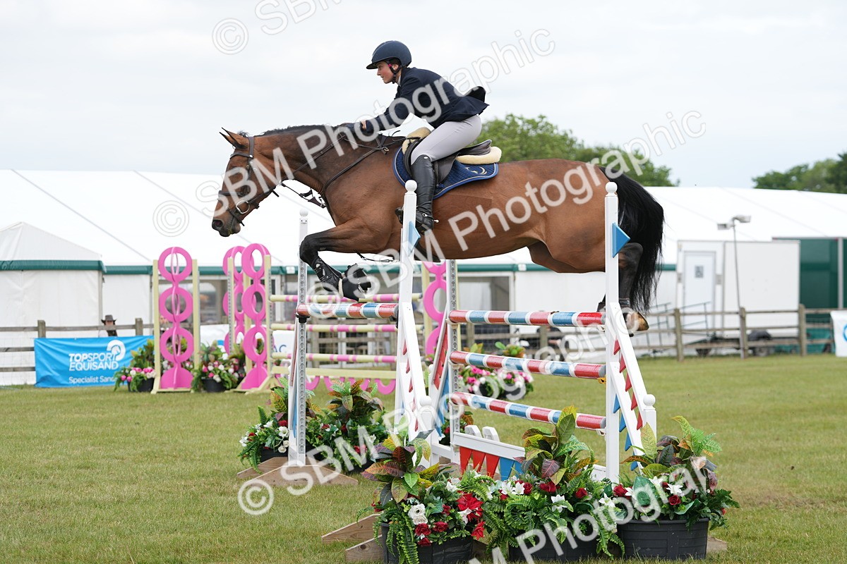 SBM_06577 - Class 202 - National 1.40m Open