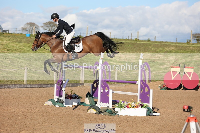 240419A-173608-09882 - Cls 10, 2 Star Big Tour 145cm  Break to End