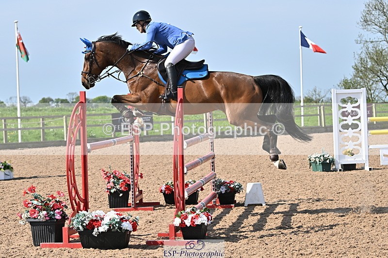 240509A-100027-00739 - Cls 8 Foxhunter