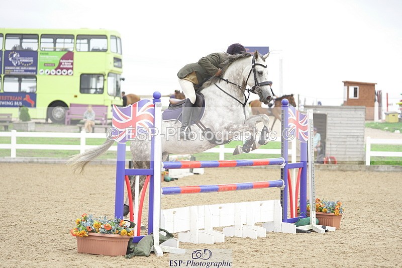 230810A-134640-02512 - Cls 4 1.05m Amateur Quali