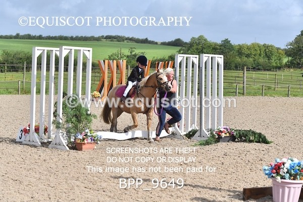 BPP_9649 - CLASS 1 SAT Derby Show Jumping 20CM,