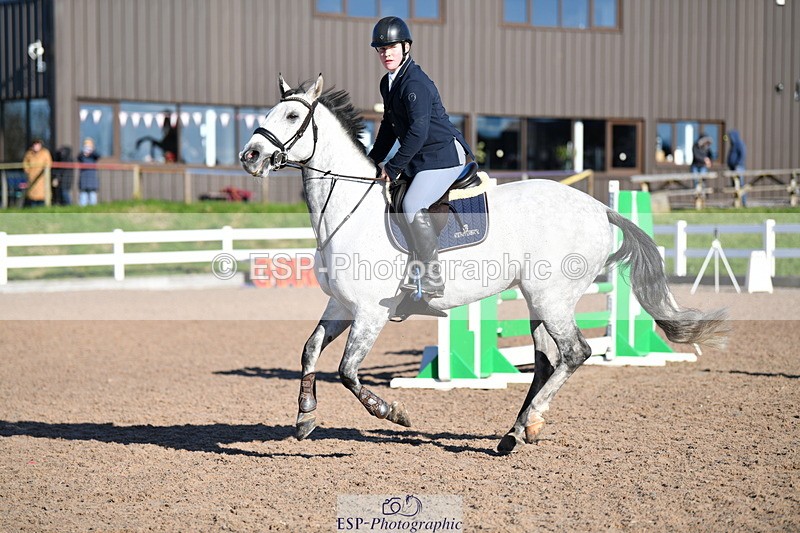 231110A-132244-00542 - Cls 5 Newcomers & 1.10m Open