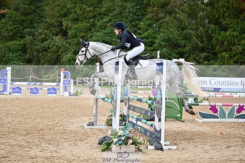 251026A-142040-25090 - F-464-Sophie.Aldrich
