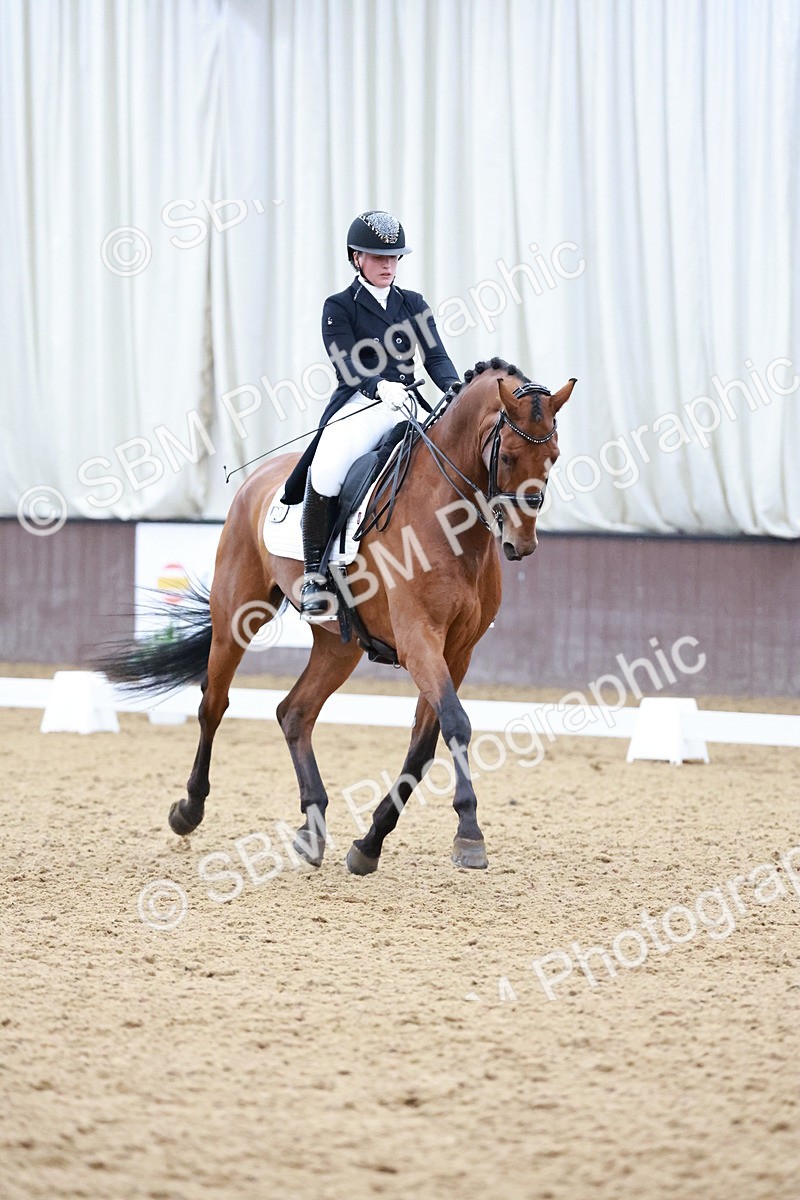 SBM_021038 - Class 13 - FEI INT I - 16.26-17.14