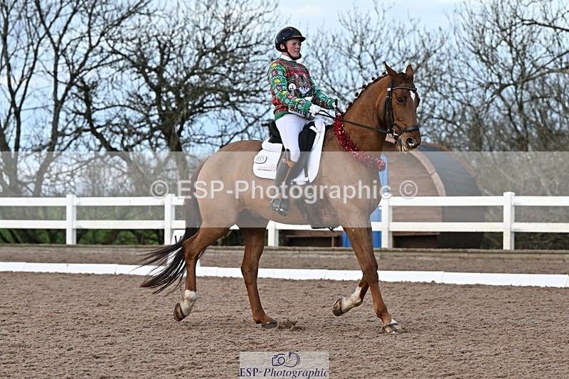 241214-151047-03134 - 137-Tyler.Bradshaw-Gijsbert